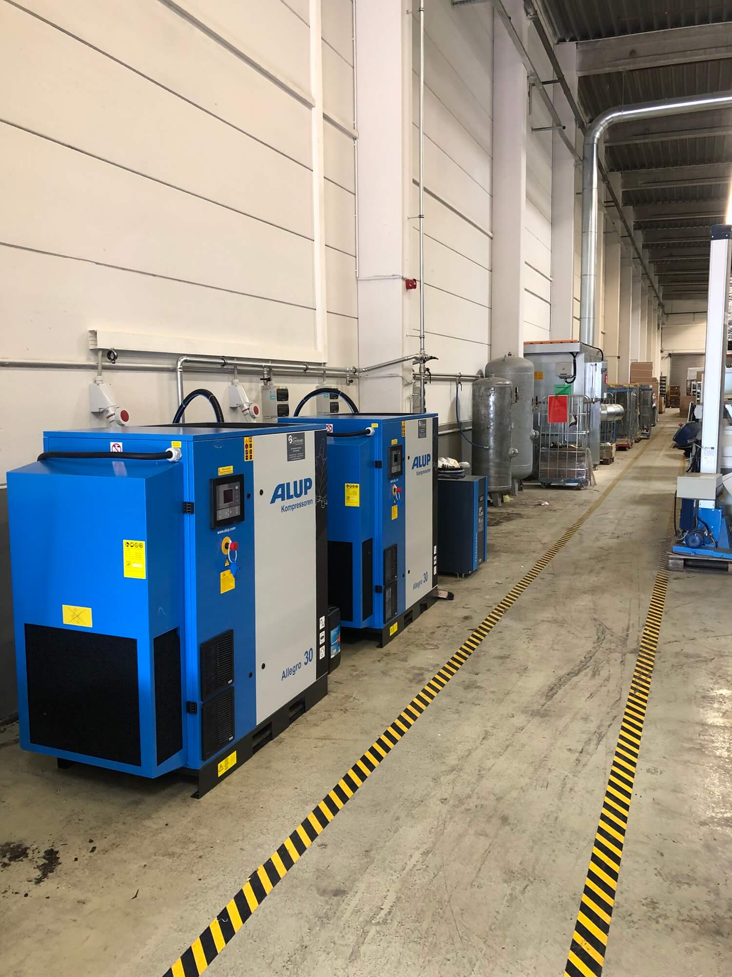 Installation einer Druckluftanlage für eine Druckerei